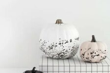 cute minimalist halloween pumpkins