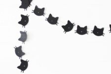 46 a simple and cute black cat garland of paper is always a good idea for Halloween, whether it’s a kids’ party or not