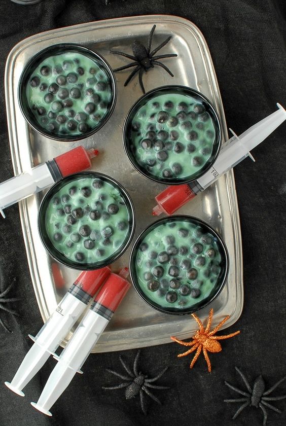 spider egg pudding is a great idea for Halloween, it's easy to make and looks scary enough