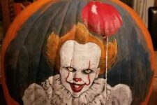 54 a scary and beautiful Pennywise pumpkin is a gorgeous idea for your Halloween party and is lovely