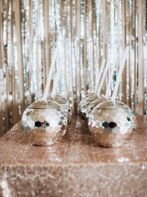 disco drinks served in disco balls are a very creative and very fun idea to rock, they will add glam to the party