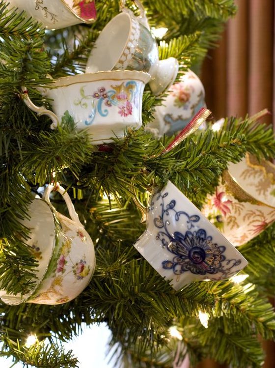 display the teacups on the Christmas tree as ornaments, that will be great for Christmas tea party decor