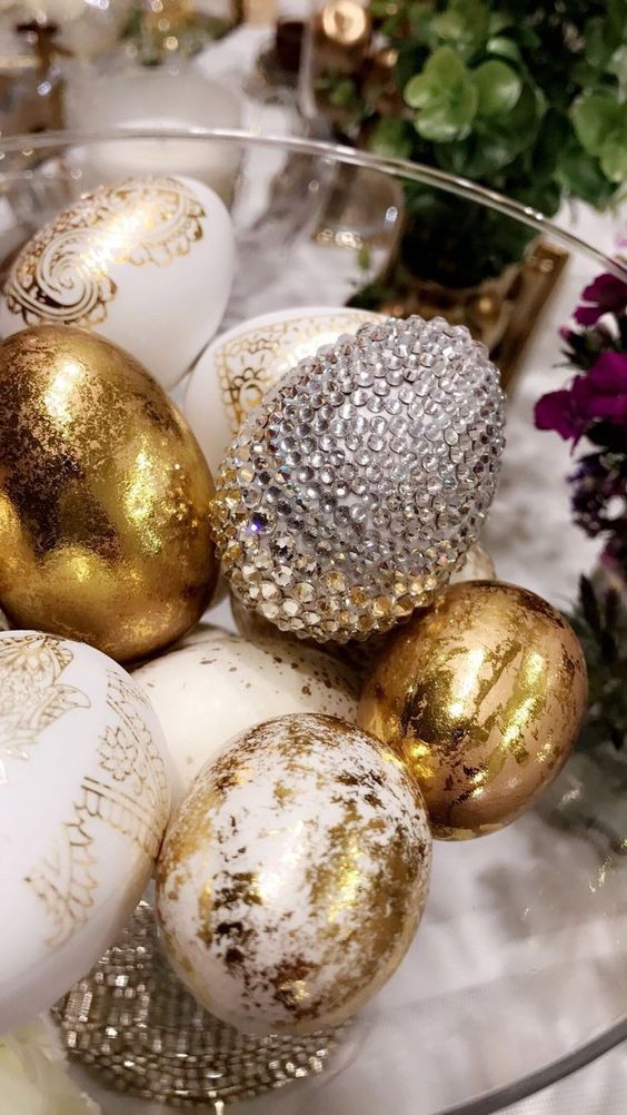 glam Easter eggs, gold foil, gold lace and rhinestone ones are adorable for a glam Easter party
