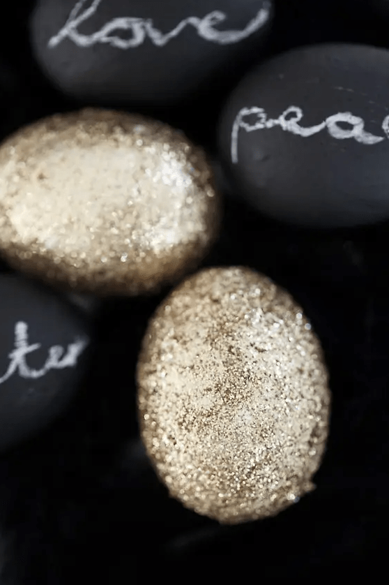 matte chalkboard black eggs paired with gold glitter ones are amazing for Easter styling, they look chic with each other