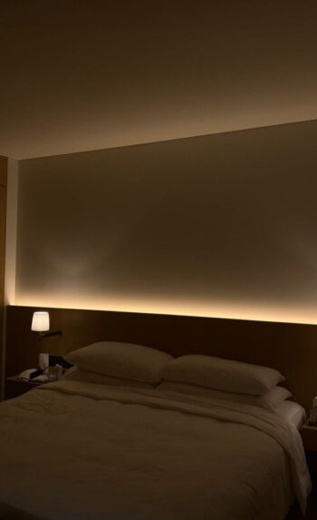 Room Design Without Window 41 Cozy No Window Room Decor Ideas - DigsDigs