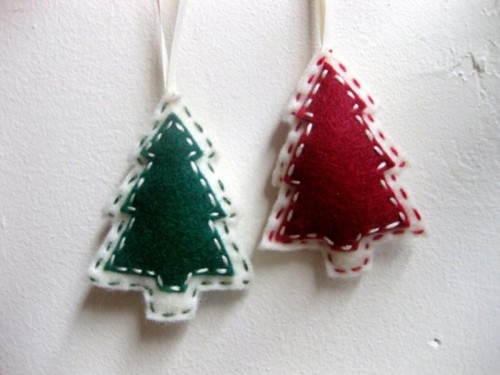 green, red and white Christmas ornaments shaped as trees are always a cool idea, these shapes are classics