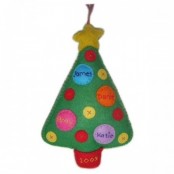 a green felt Christmas tree ornament with colorful felt ornaments and a star is a fun and bold idea to realize