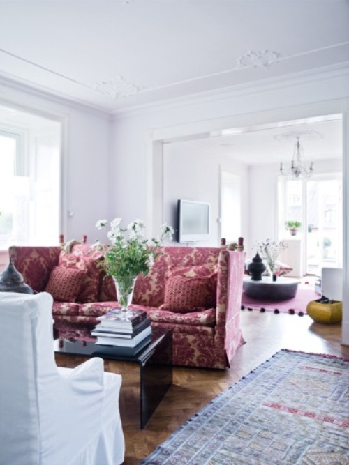 White And Purple Apartment Near Copenhagen