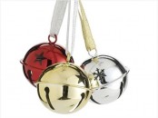 a trio of bells – silver, red, gold is a lovely holiday decor idea that can be used anywhere for a festive eel