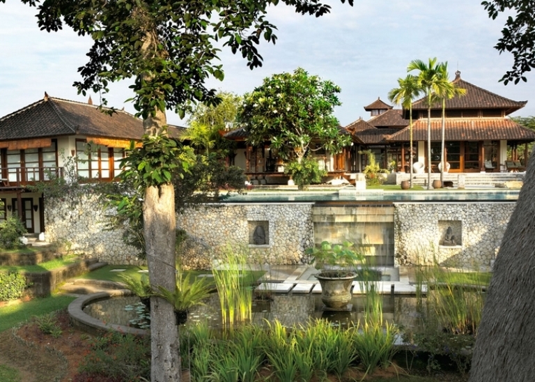 Bali House In Colonial Style With Local Art Works