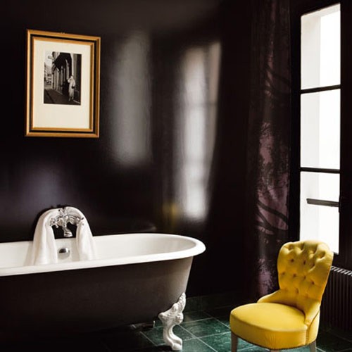 Yellow is one of the best accent colors for black & white bathrooms.