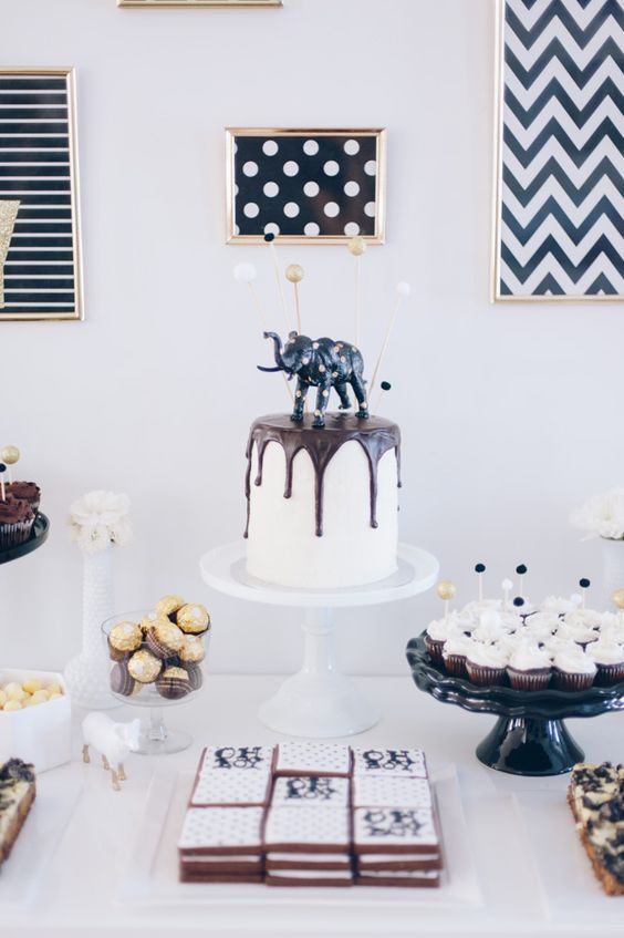 black and white for a modern baby shower