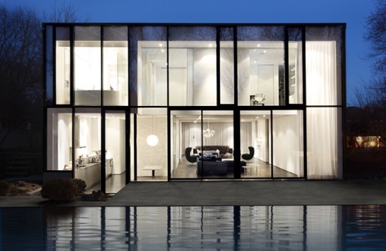 Black and White House With Front And Rear Facades of Glass