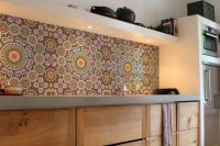 bold-mosaic-kitchen-backsplashes-to-get-inspired-11