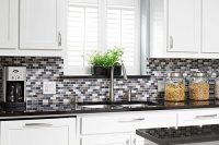 bold-mosaic-kitchen-backsplashes-to-get-inspired-14