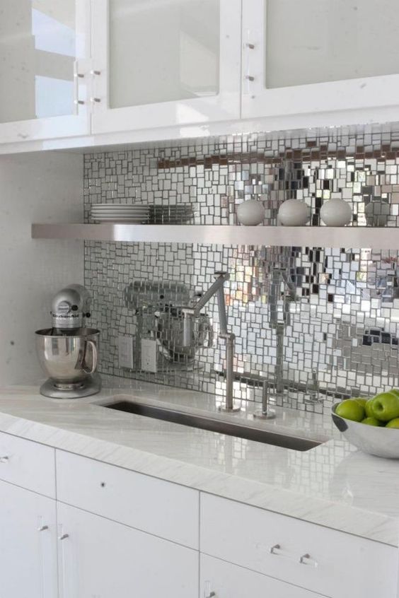 Bold Mosaic Kitchen Backsplashes To Get Inspired