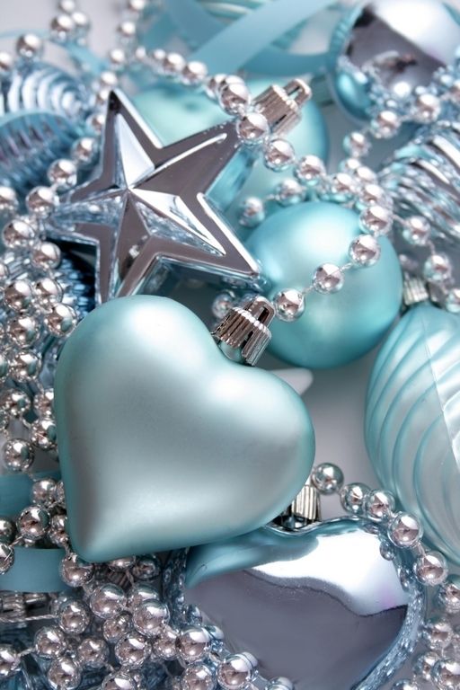 beautiful tiffany blue and silver bauble, heart and star ornaments are lovely to decorate your Christmas tree and make it feel frozen