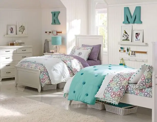 Chic and inviting shared teen girl rooms ideas  18