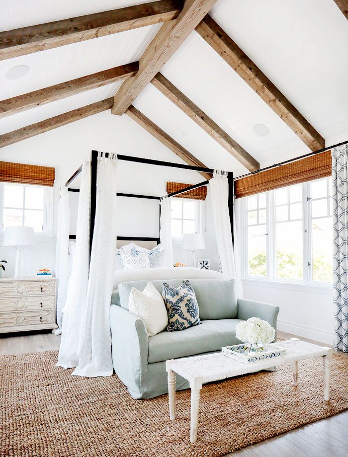 Chic bedroom designs with exposed wooden beams  22