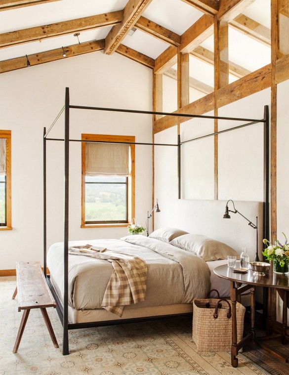 Chic bedroom designs with exposed wooden beams  30