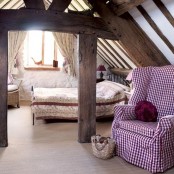 chic-bedroom-designs-with-exposed-wooden-beams-32