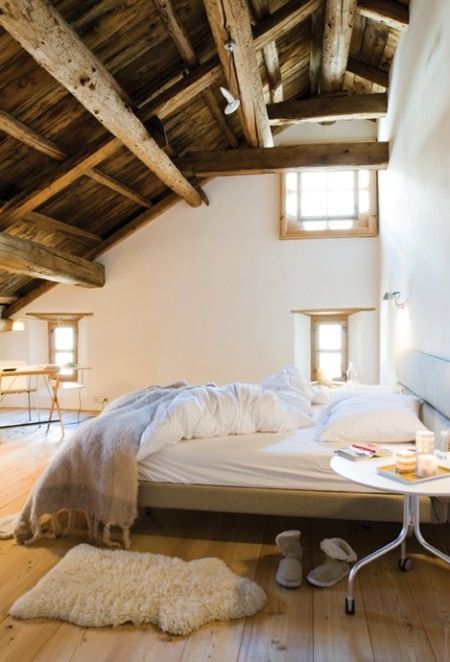 Chic bedroom designs with exposed wooden beams  33