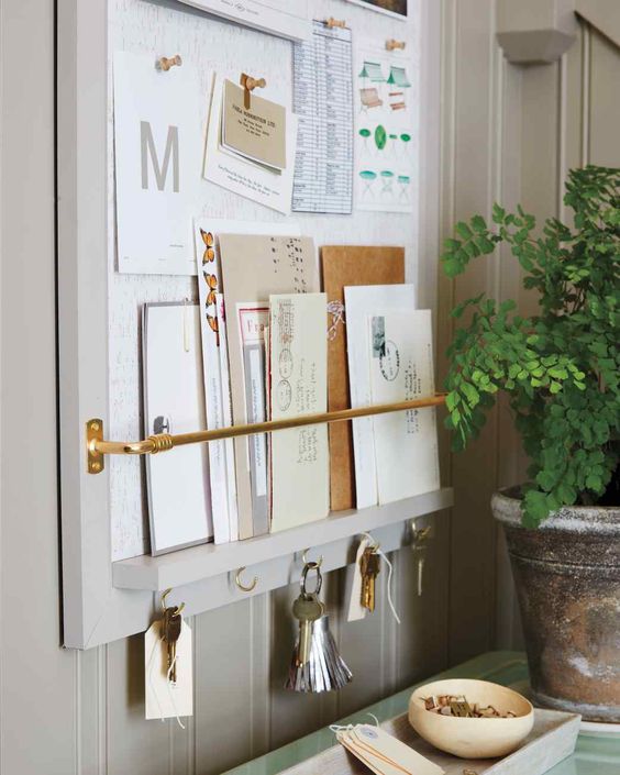 Clever examples to organize your entryway easily  10
