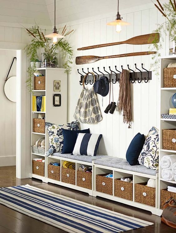 Clever examples to organize your entryway easily  13