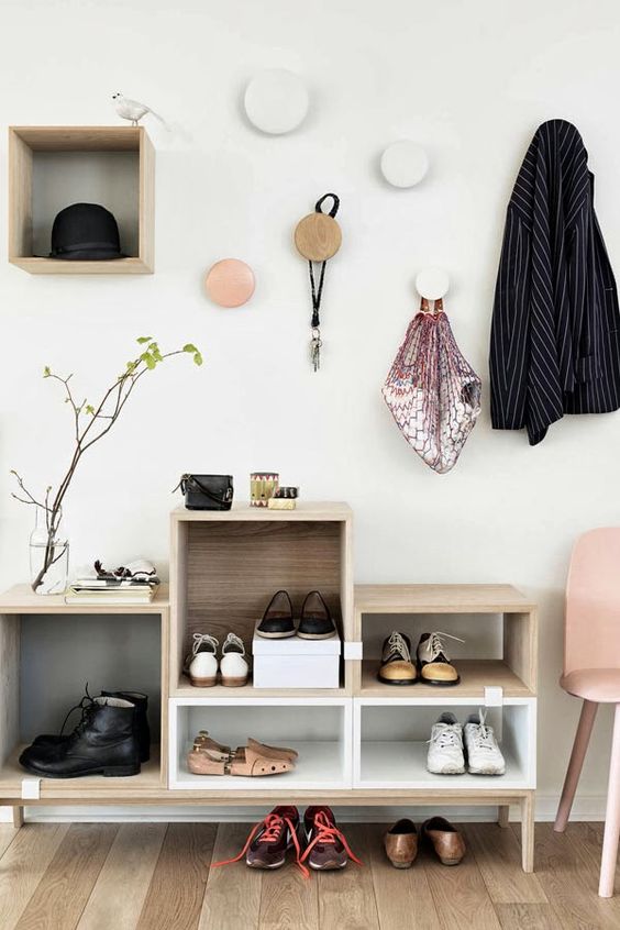 Clever examples to organize your entryway easily  19