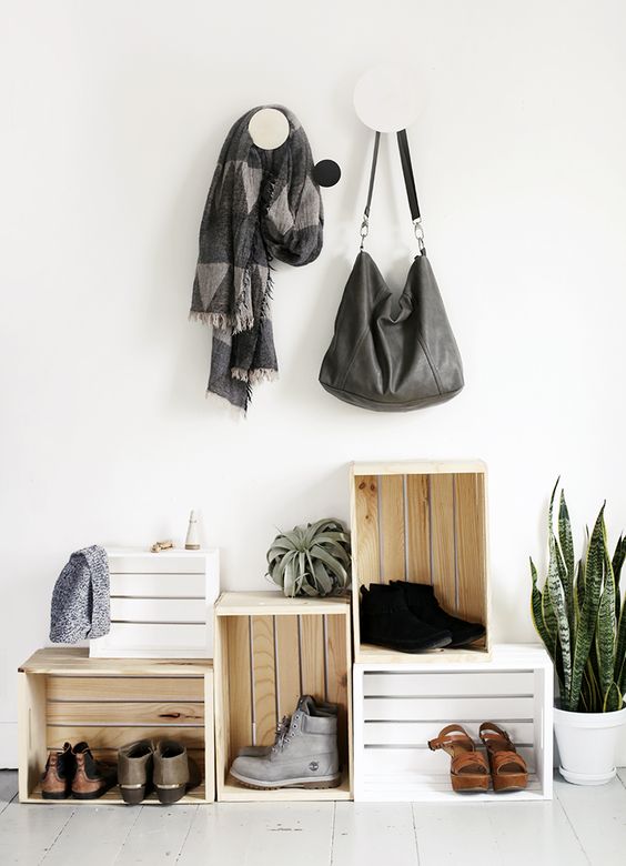 Clever examples to organize your entryway easily  4