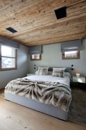 Comfy And Natural Chalet Bedroom Designs
