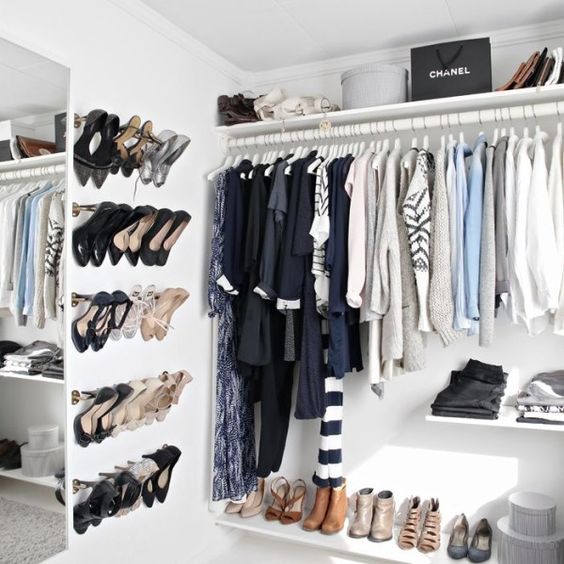 Cool and smart ideas to organize your closet  21