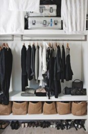 cool-and-smart-ideas-to-organize-your-closet-30