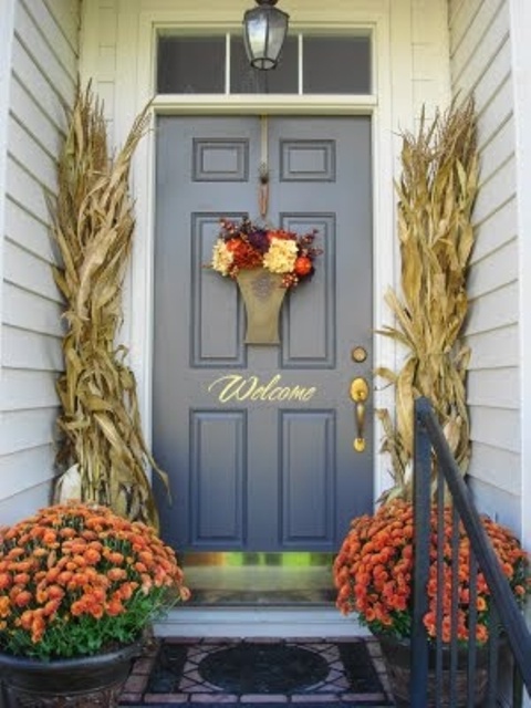 Fall is the best season to make your front door looks inviting.