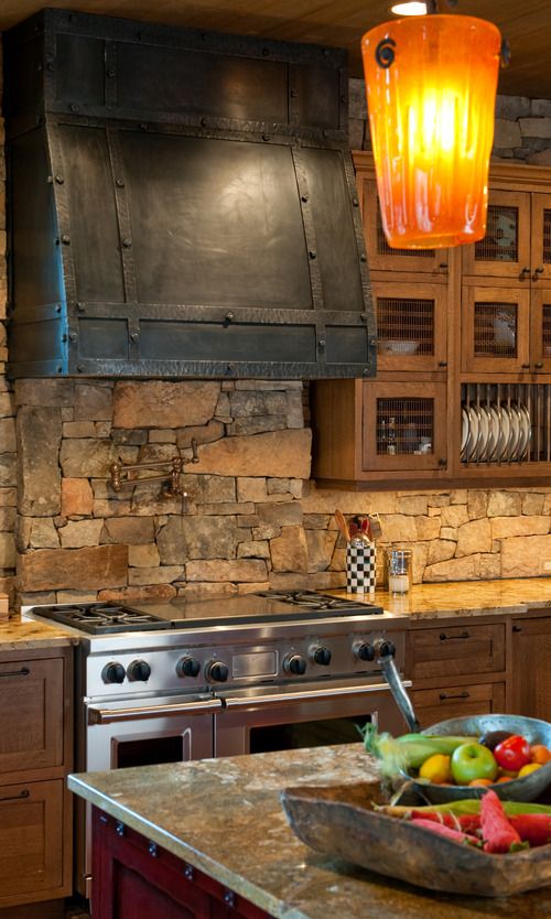 Cool stone kitchen backsplashes that wow  9