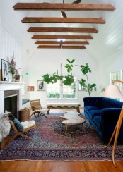 cozy-living-room-designs-with-exposed-wooden-beams-11