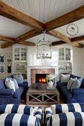 cozy-living-room-designs-with-exposed-wooden-beams-14