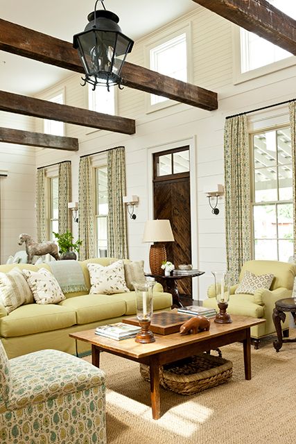 Cozy living room designs with exposed wooden beams  19