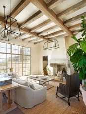 cozy-living-room-designs-with-exposed-wooden-beams-25