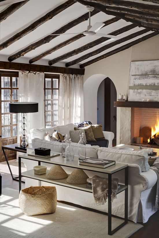 Cozy living room designs with exposed wooden beams  31