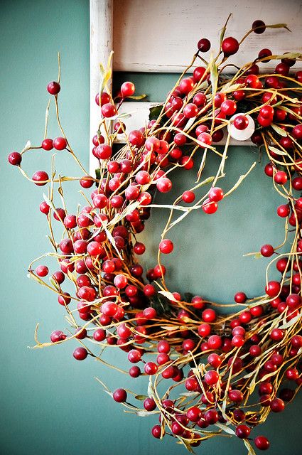 A berry wreath is a lovely idea for Christmas, such a bold and all natural idea is a wonderful solution for natural space