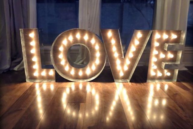 Cute valentines day marquee ideas for your home  3