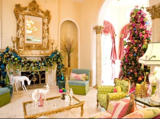 a refined and neutral Christmas living room with bold holiday decor - a colorful ornament garland, a Christmas tree with lights and bright ornaments, white deer figurines is lovely
