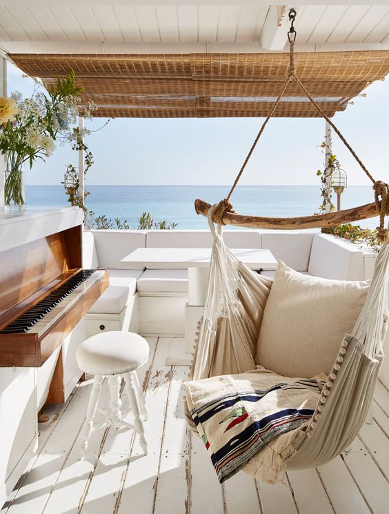 Dreamy mediterranean vacation home in white  1