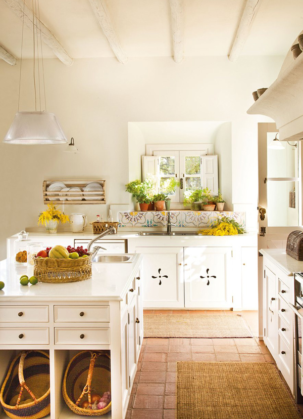 Easy tips for creating a farmhouse kitchen  17