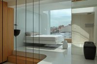 edgy-modern-penthouse-in-white-and-light-colored-wood-6