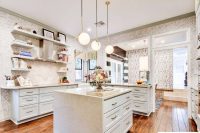 eye-catchy-glam-kitchen-in-a-mix-of-patterns-1