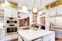 eye-catchy-glam-kitchen-in-a-mix-of-patterns-5