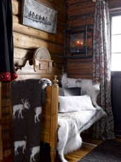 fairy-tale-like-and-cozy-wooden-norwegian-house-8