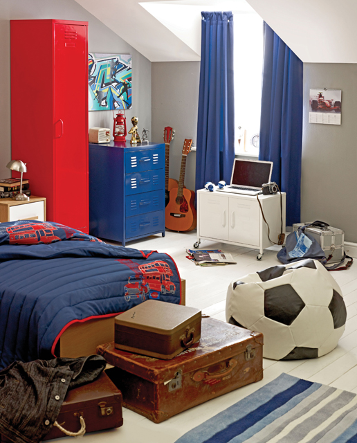 Teenagers usually have many passions but you can mix them up to make room's decor truly personal.